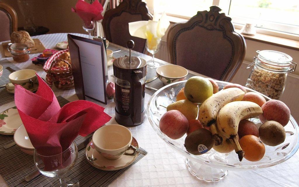 Glencove Bed & Breakfast เอนนิส ภายนอก รูปภาพ