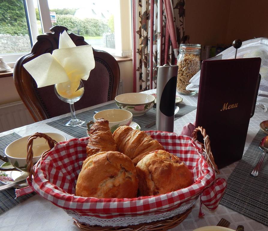 Glencove Bed & Breakfast เอนนิส ภายนอก รูปภาพ